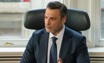 Турецкий сериал Клюквенный щербет 125 серия